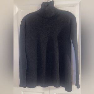 Theory Charcoal Turtleneck Sweater 100% Wool Size S